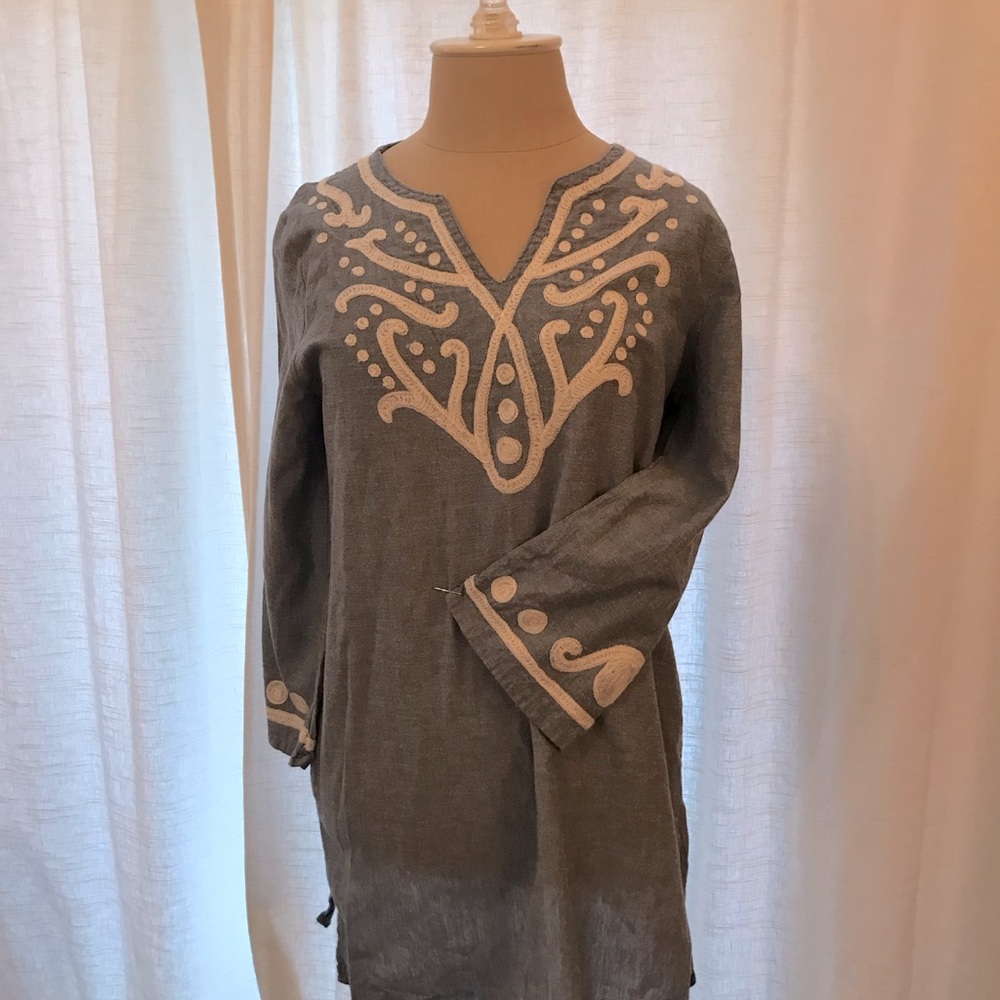 Beach top/cover-up